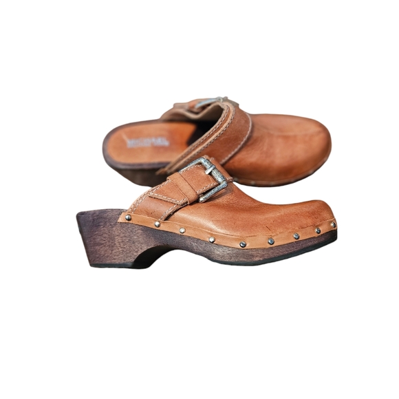 Michael Kors Women's Leather Studded Clogs Size 6M - Picture 6 of 10